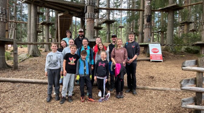 Ausflug der Jugendkapelle zum Hochseilklettergarten nach Issing